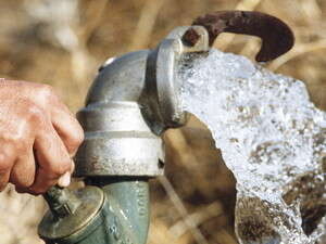 התשלום על המים יעלה. בכנס חוששים ממהלך חקיקה חפוז התשלום על המים יעלה. בכנס חוששים ממהלך חקיקה חפוז