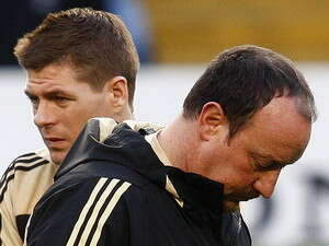 בניטס עם ג'רארד. קצת אמונה לא הרגה עוד אף אחד. בניטס עם ג'רארד. קצת אמונה לא הרגה עוד אף אחד.