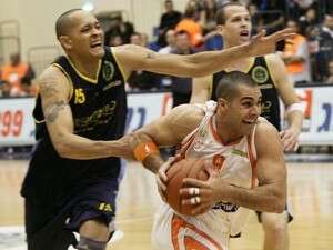 אבי סוכר עובר את כרמלו לי אבי סוכר עובר את כרמלו לי