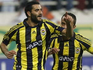 פנרבחצ'ה חוגגת ניצחון על בשיקטאש. פנרבחצ'ה חוגגת ניצחון על בשיקטאש.