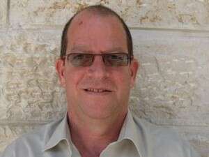 ענבר. יוצא לדרך חדשה ענבר. יוצא לדרך חדשה