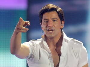 סאקיס רובאס מיוון בחזרות על הבמה במוסקבה סאקיס רובאס מיוון בחזרות על הבמה במוסקבה