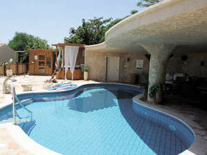 בריכה ביתית, לא סמל סטטוס בריכה ביתית, לא סמל סטטוס