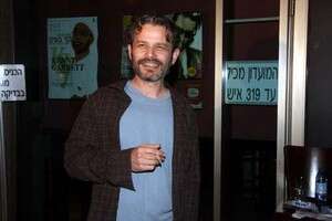 רמי הויברגר. בעד יותר בלגן ברחובות רמי הויברגר. בעד יותר בלגן ברחובות