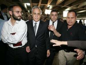 הנשיא לשעבר קצב בבית המשפט הנשיא לשעבר קצב בבית המשפט