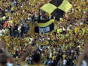 עונה לא קלה, גביע כפיצוי. אוהדי בית עונה לא קלה, גביע כפיצוי. אוהדי בית