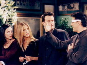 ג'ואי או איציק? חברים. ג'ואי או איציק? חברים.