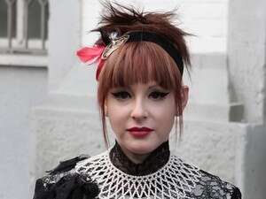 ���� ���.