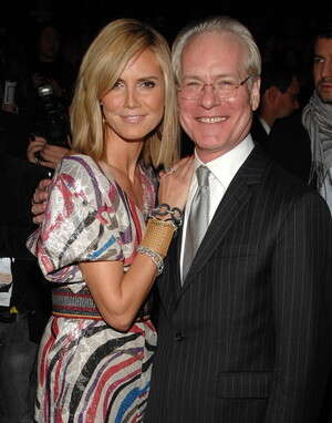 אכן רוצים למצוא מעצבים מוכשרים. טים גאן והיידי קלום אכן רוצים למצוא מעצבים מוכשרים. טים גאן והיידי קלום