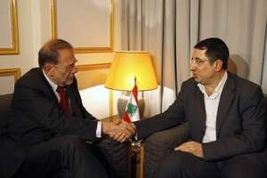 חוויאר סולאנה עם נציג פרלמנט מטעם חיזבאללה, חוסין חאג' חסן חוויאר סולאנה עם נציג פרלמנט מטעם חיזבאללה, חוסין חאג' חסן