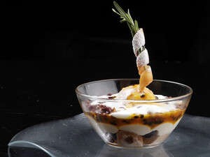 ����� ����