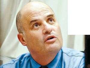 גבי פיקר. גבי פיקר.