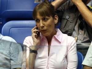 ����� ����