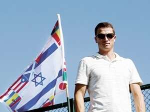 אלכס אברבוך. דואג לדור ההמשך אלכס אברבוך. דואג לדור ההמשך
