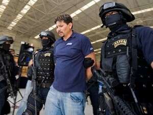 מעצרו של בכיר לה פמיליה, ארנולדו רואדה מדינה מעצרו של בכיר לה פמיליה, ארנולדו רואדה מדינה