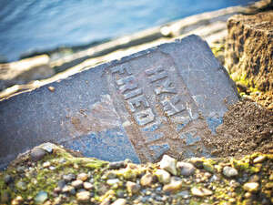 מצבה במועדון הגולף בניו יורק מצבה במועדון הגולף בניו יורק