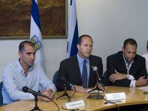 קורנפיין, אגייאר וברקת, היום במסע קורנפיין, אגייאר וברקת, היום במסע