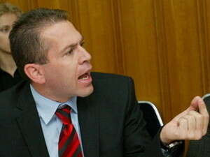 גלעד ארדן. גלעד ארדן.