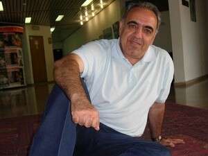 מוטי מלכא. מוטי מלכא.
