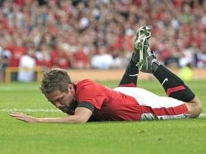 על הרצפה. מייקל אואן על הרצפה. מייקל אואן