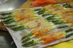 אספרגוס עטוף אספרגוס עטוף