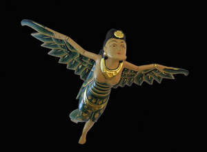 מלאכית. לא שותה ולא אוכלת מלאכית. לא שותה ולא אוכלת