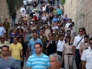 מסע הלוויה בירושלים. למצולמים אין קשר לידיעה מסע הלוויה בירושלים. למצולמים אין קשר לידיעה
