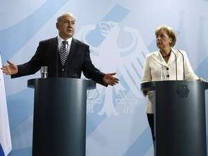 נתניהו ומרקל במסיבת עיתונאים משותפת. נתניהו ומרקל במסיבת עיתונאים משותפת.