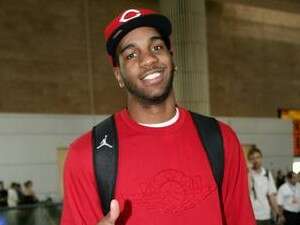 ליאו ליונס. בדרך הביתה? ליאו ליונס. בדרך הביתה?