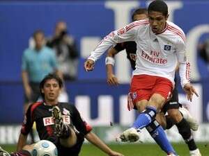 פאולו גררו מול גרומל מקלן. פאולו גררו מול גרומל מקלן.