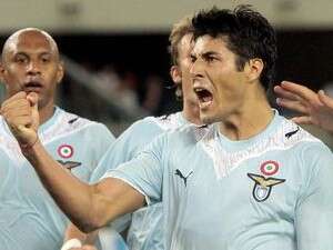 קרוז מאושר אחרי הפנדל. קרוז מאושר אחרי הפנדל.