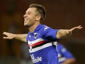 קסאנו מדגים איך עושים אווירון באיטלקית. קסאנו מדגים איך עושים אווירון באיטלקית.