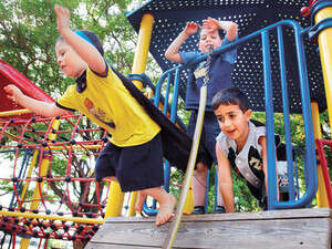 מכוסים גם במגרש המשחקים מכוסים גם במגרש המשחקים