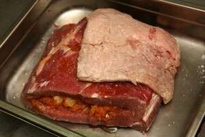 סינטה במילוי דלעת ורוטב תפוחים סינטה במילוי דלעת ורוטב תפוחים