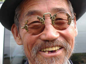 ��� ���� ��� ����