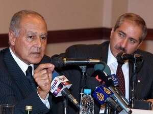 שרי החוץ של מצרים (משמאל) וירדן במסיבת העיתונאים בעמאן, היום. שרי החוץ של מצרים (משמאל) וירדן במסיבת העיתונאים בעמאן, היום.