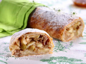 שטרודל תפוחי עץ שטרודל תפוחי עץ