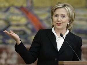 קלינטון בנאום ברוסיה. קלינטון בנאום ברוסיה.