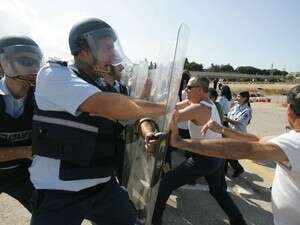 שוטרים שוטרים