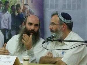 הרב דוד סתו והרב יהושע שפירא בפאנל לרגל 70 שנים לישיבת בני עקיבא בכפר הרא''ה הרב דוד סתו והרב יהושע שפירא בפאנל לרגל 70 שנים לישיבת בני עקיבא בכפר הרא''ה