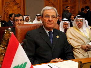 ����� ����