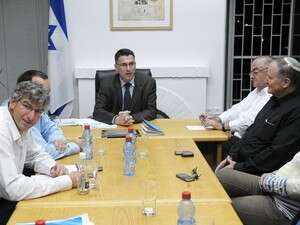 שר החינוך גדעון סער ומנכ''ל משרדו שמשון שושני שר החינוך גדעון סער ומנכ''ל משרדו שמשון שושני