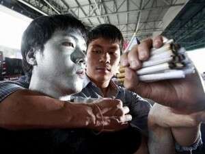 הפגנות בבנגקוק נגד עישון סיגריות וחברות הטבק הפגנות בבנגקוק נגד עישון סיגריות וחברות הטבק