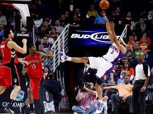 ג'ארד דאדלי מול טורונטו. ג'ארד דאדלי מול טורונטו.