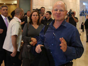 נועם ואביבה שליט בכנסת נועם ואביבה שליט בכנסת