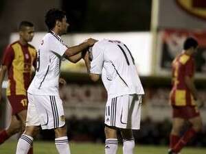 ברק יצחקי מנחם את עידן טל ברק יצחקי מנחם את עידן טל