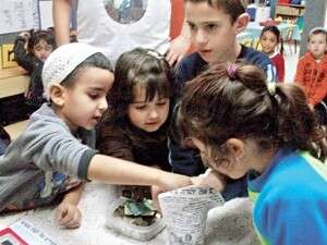 מבצע התרמה בגן הילדים. אין גן בלי שלט מבצע התרמה בגן הילדים. אין גן בלי שלט