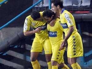 שחקני מכבי ת''א חוגגים עם גיז'רמו ישראלביץ' שחקני מכבי ת''א חוגגים עם גיז'רמו ישראלביץ'