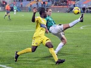 עמנואל מאיוקה מול אחי נצרת עמנואל מאיוקה מול אחי נצרת