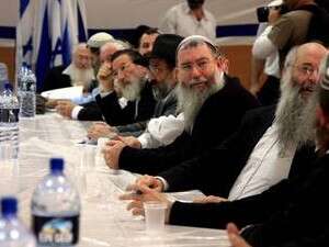 מודאגים. כנס רבני ישיבת ההסדר בישיבת אור עציון שבמרכז שפירא (אילוסטרציה) מודאגים. כנס רבני ישיבת ההסדר בישיבת אור עציון שבמרכז שפירא (אילוסטרציה)